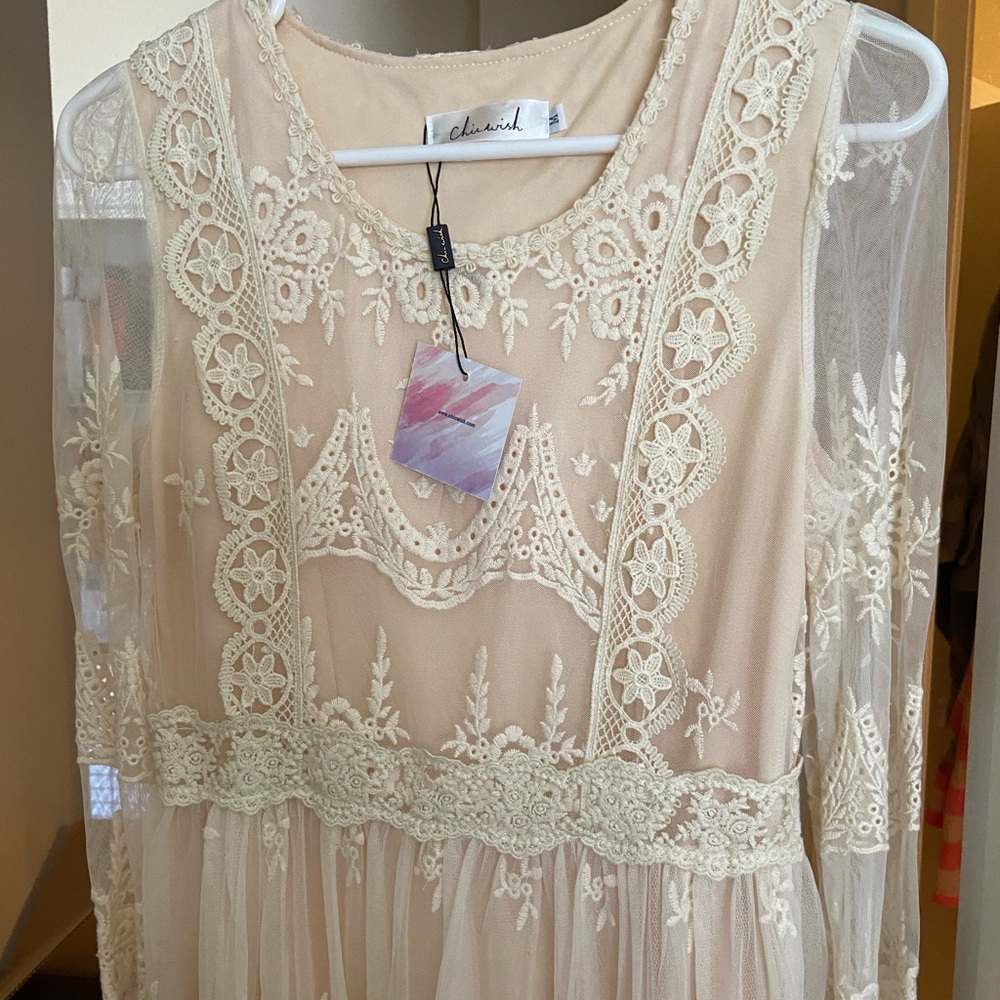 Chicwish lace dress